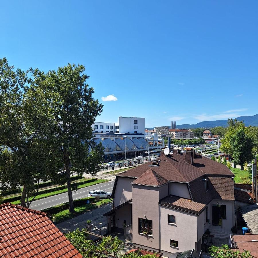 Hotel Inova à Zagreb Extérieur photo